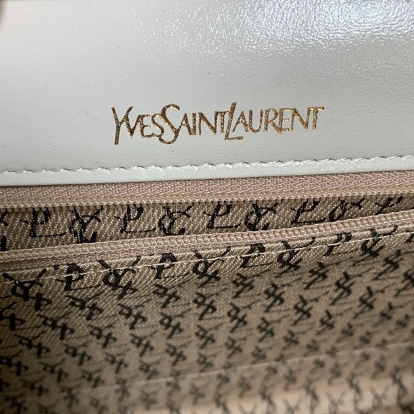 Authentic YSL white leather large clutch e dustbag - Picture 17 of 17